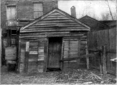 BERRY AND LINCOLN'S STORE IN 1895.