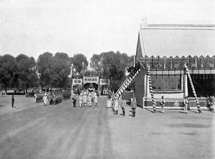 A Presidential Review of Troops in the Southern Hungtung Park outside Peking: Arrival of the President.