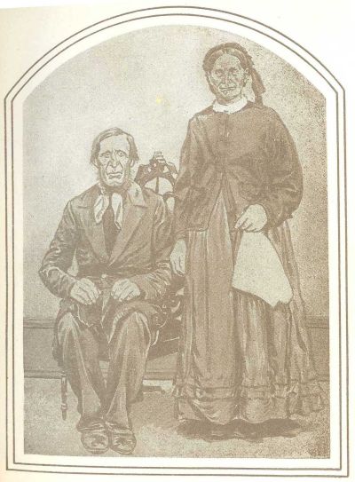 Them's pa's pa and ma, grampa 'n' gramma Peters. Them's pa's pa and ma, grampa 'n' gramma Peters.