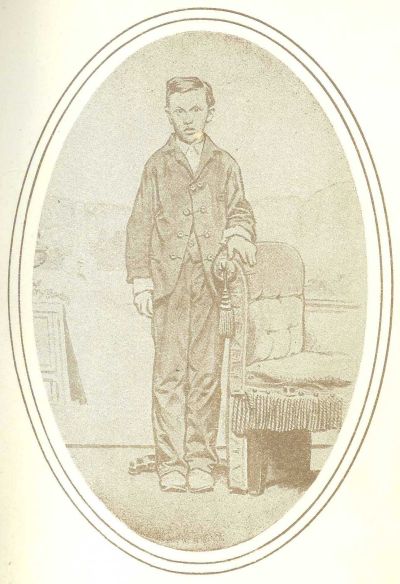 That's my cousin, Willie Sparks. That's my cousin, Willie Sparks.