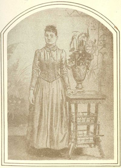 That's my cousin, Edna Sparks. That's my cousin, Edna Sparks.