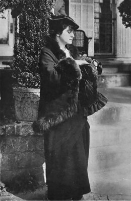 ANN SHELLINGTON ANTICIPATES EVIL ANN SHELLINGTON ANTICIPATES EVIL.