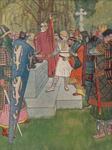 Then Arthur drew out the sword il002