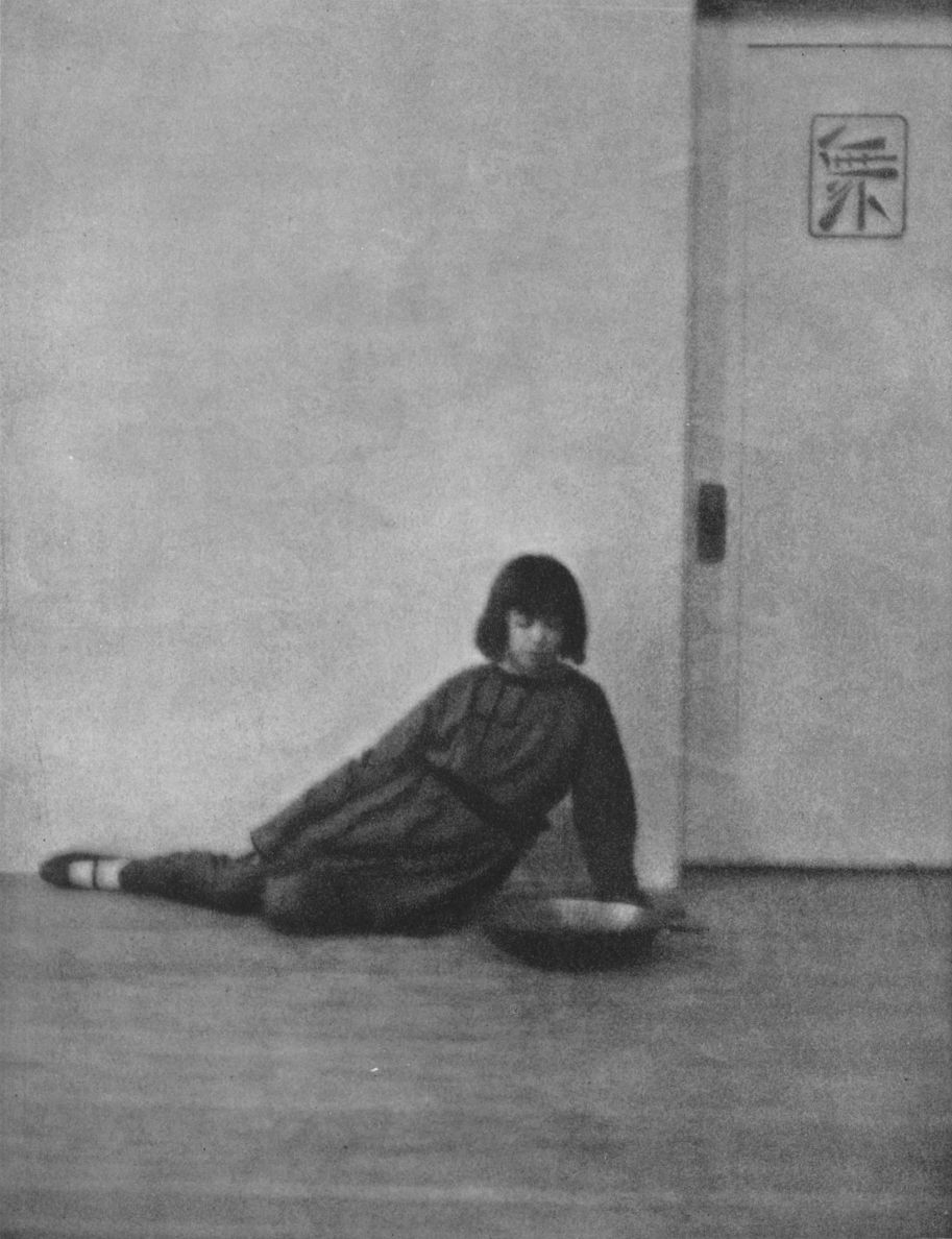 IN A DANCER'S STUDIOBy Wayne Albee, Seattle, Washington IN A DANCER'S STUDIO, By Wayne Albee, Seattle, Washington