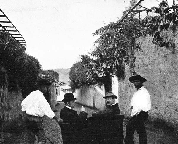 IN THE SLED READY TO START. IN THE SLED READY TO START.